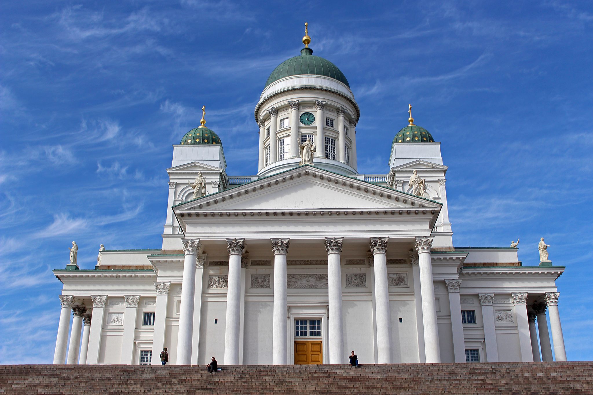 جامعة هلسنكي في فنلندا التي يمكن أن يلتحق بها الطلاب أثناء الدراسة في فنلندا