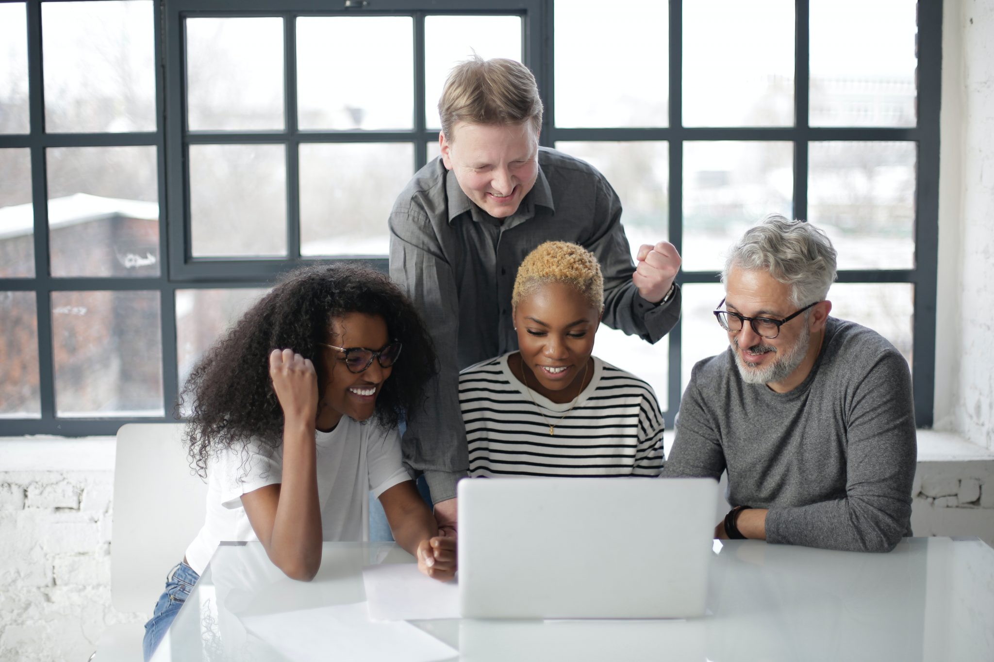 دليلك الكامل للحصول على القبول من الجامعة والدراسة بالخارج